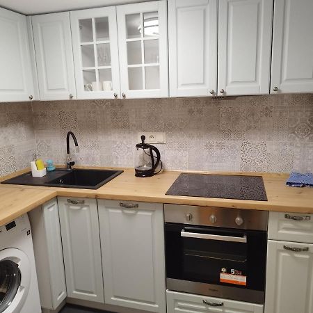Lubert Apartmany S.R.O Prag Exteriör bild