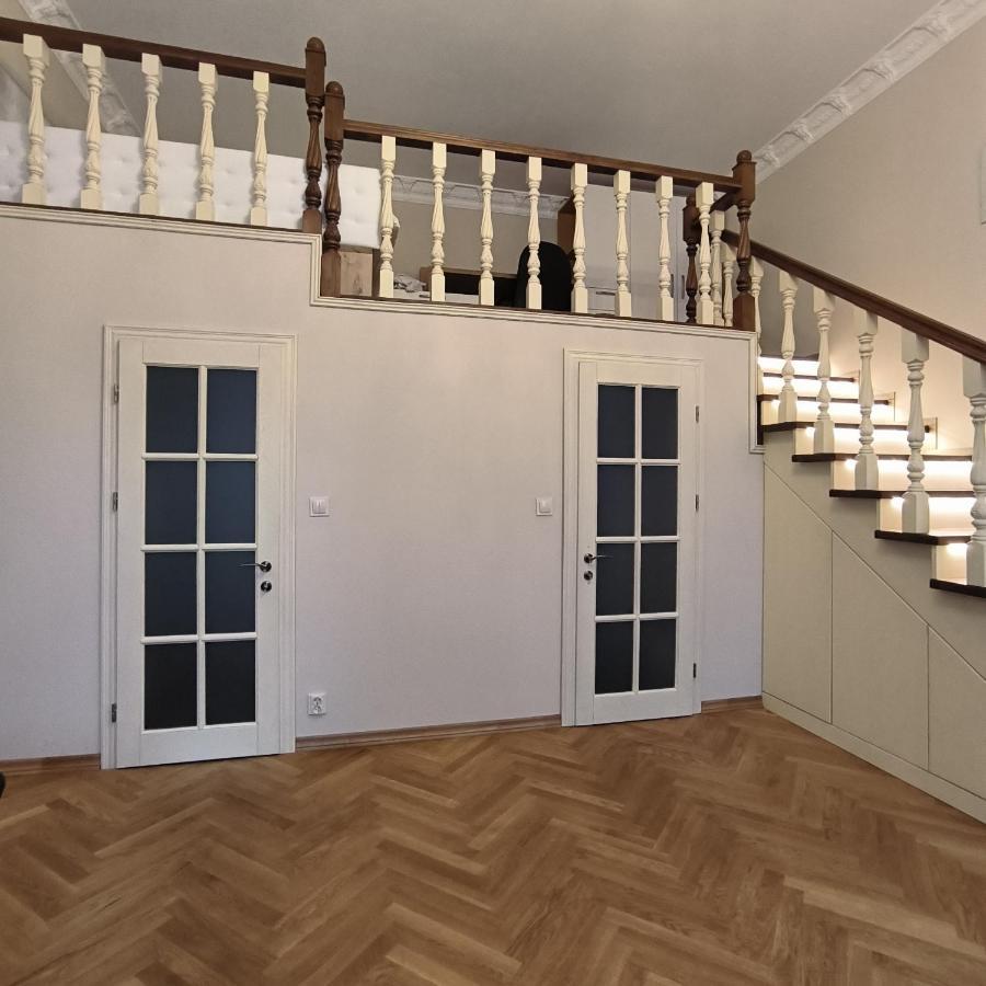 Lubert Apartmany S.R.O Prag Exteriör bild