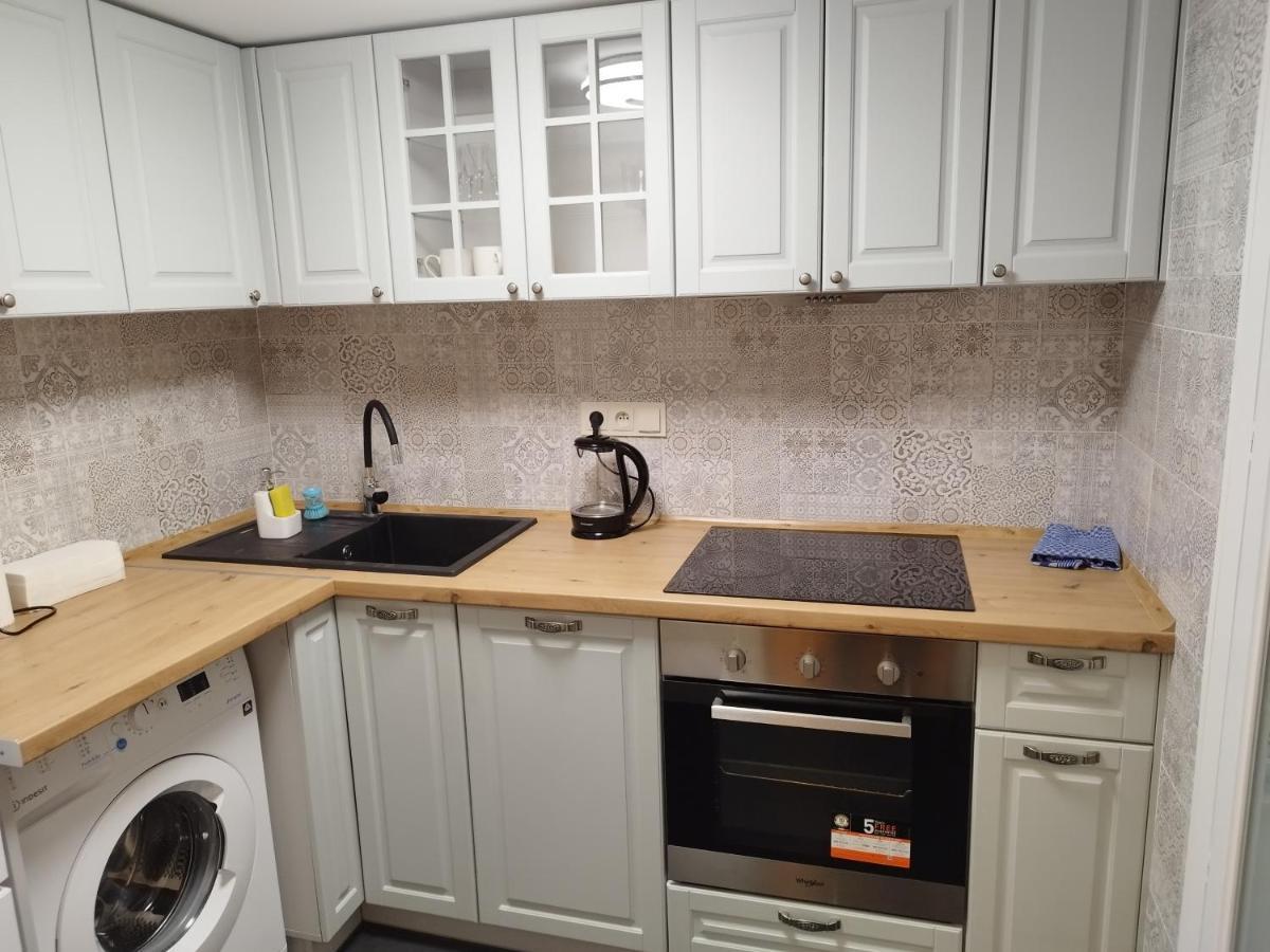 Lubert Apartmany S.R.O Prag Exteriör bild