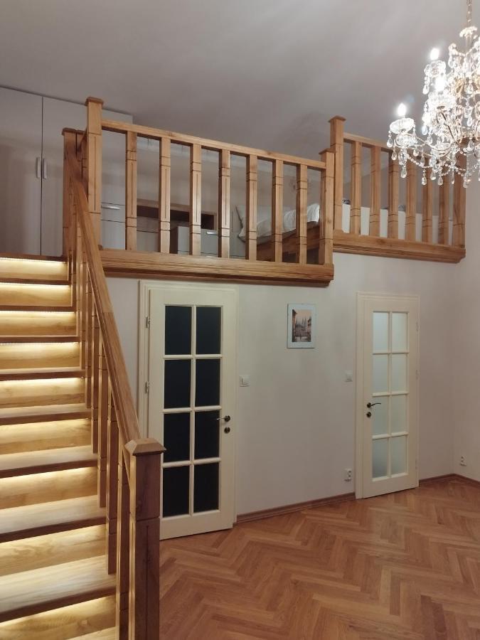 Lubert Apartmany S.R.O Prag Exteriör bild