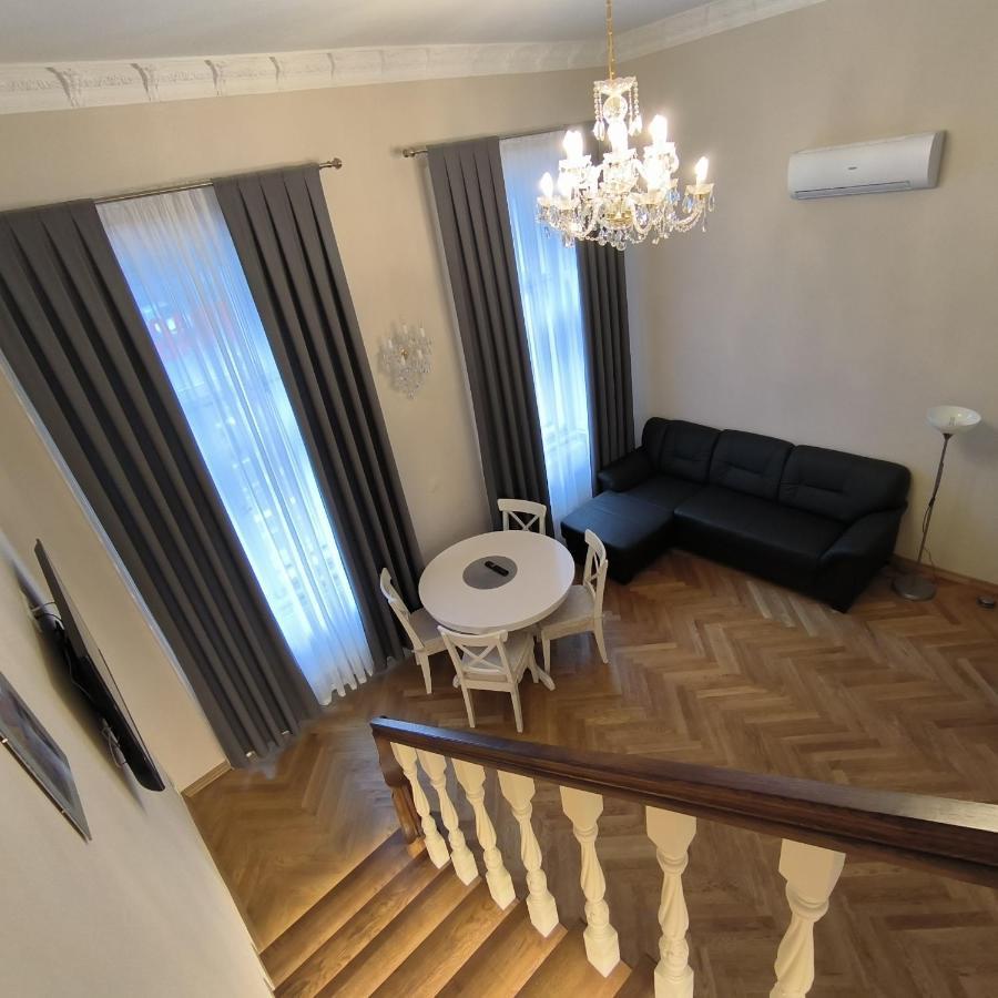 Lubert Apartmany S.R.O Prag Exteriör bild