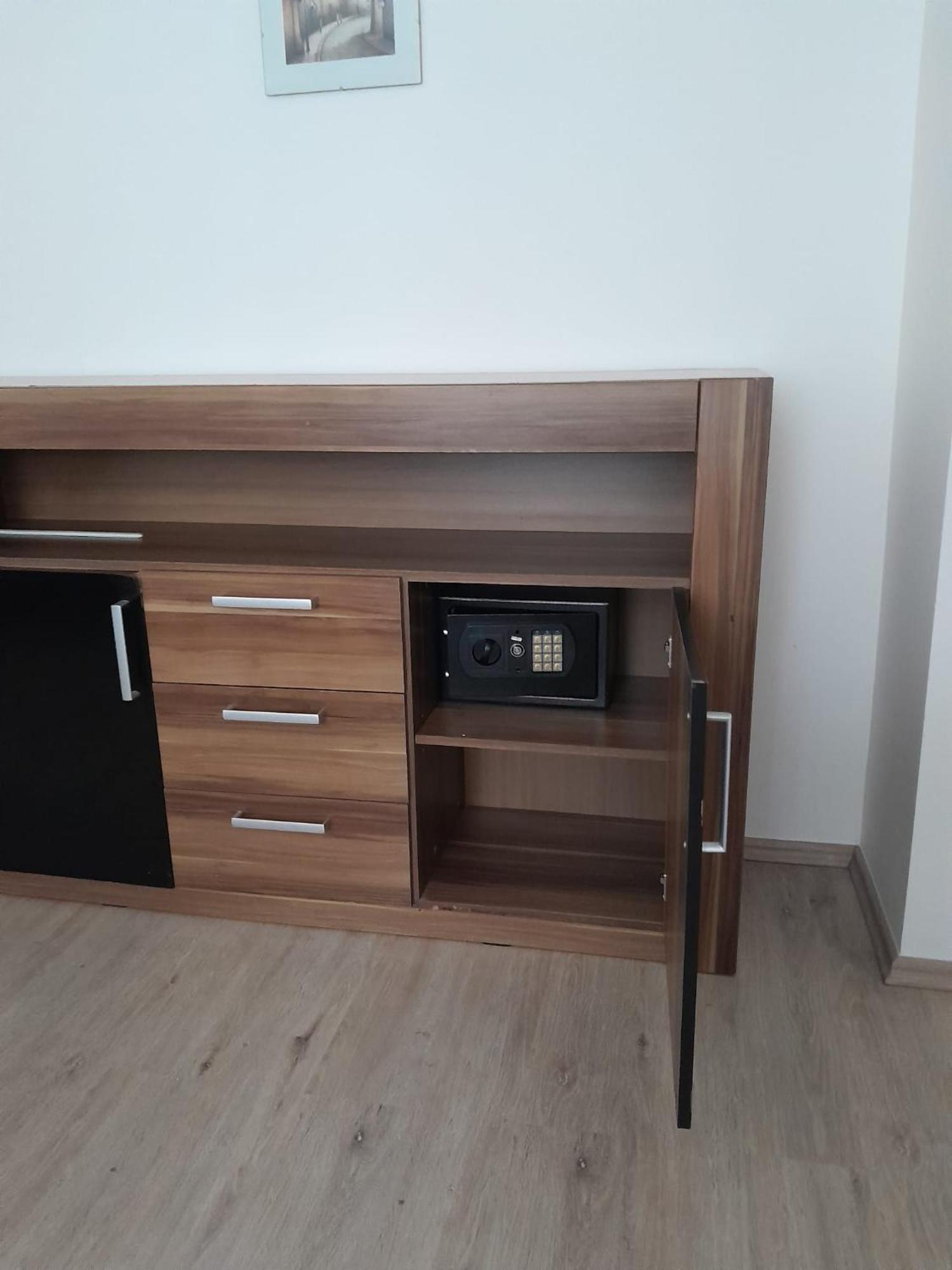Lubert Apartmany S.R.O Prag Exteriör bild